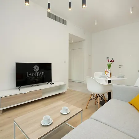 Shellter 117 M - By Jantar Apartment